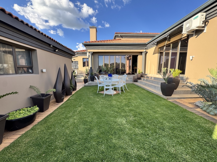 4 Bedroom Property for Sale in Wilkoppies North West